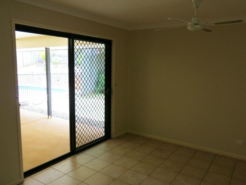 Mapleton QLD 4560