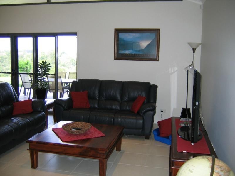 Mapleton QLD 4560