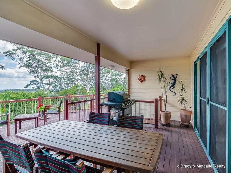 24 Crystal Street, Mapleton QLD 4560