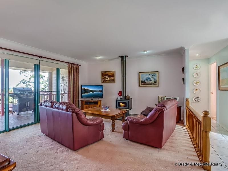 24 Crystal Street, Mapleton QLD 4560