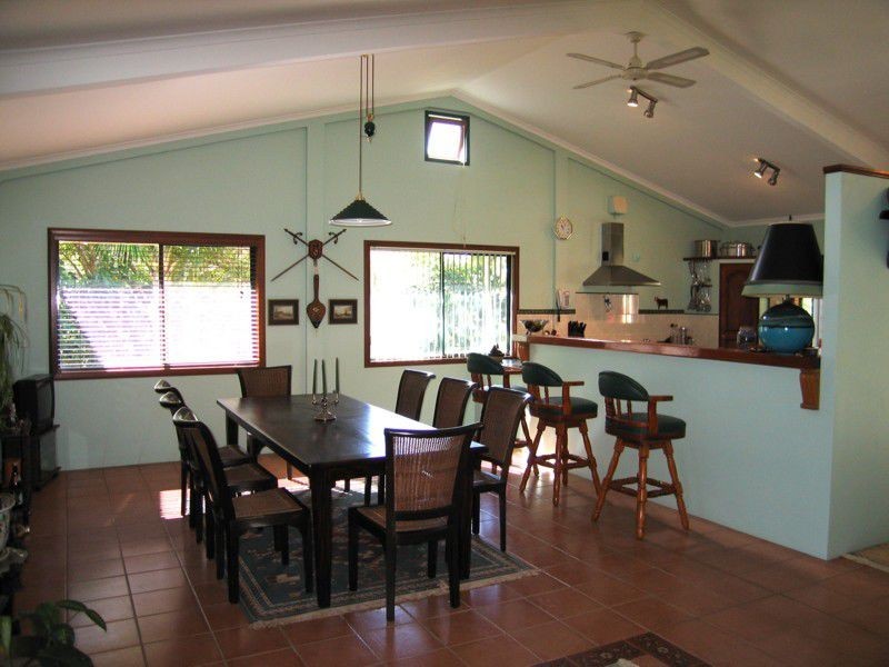 Dulong QLD 4560