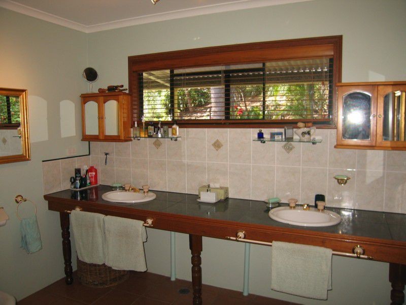 Dulong QLD 4560