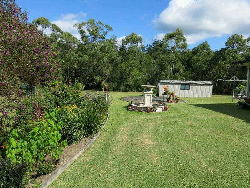 Mapleton QLD 4560