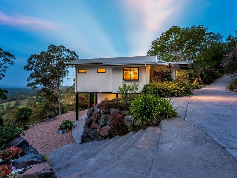 11 Dale View Lane, Mapleton QLD 4560