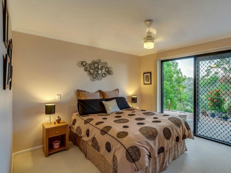 11 Dale View Lane, Mapleton QLD 4560