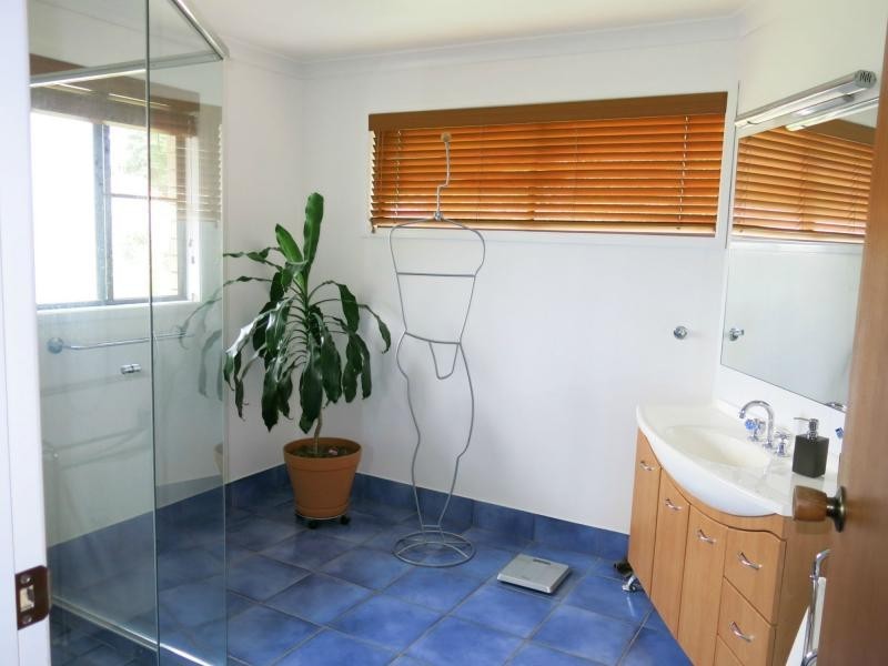 1 Falcon Court, Mapleton QLD 4560