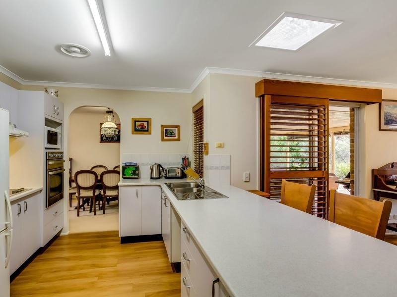 14 Rainbow Park Drive, Mapleton QLD 4560