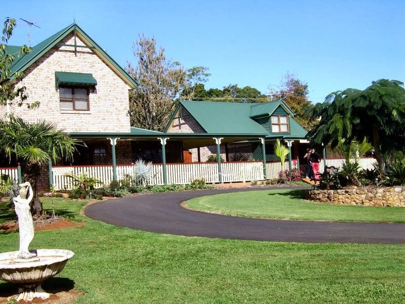 10 Glen Eden Court, Flaxton QLD 4560