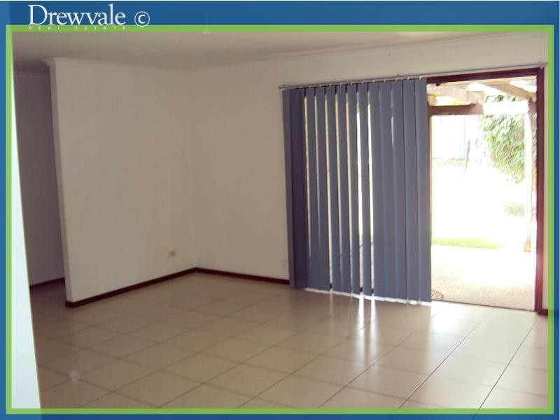 Regents Park QLD 4118