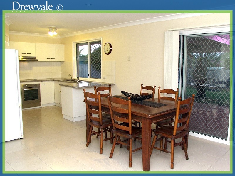 Regents Park QLD 4118