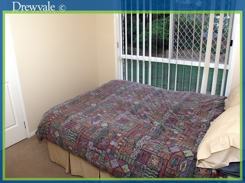 Regents Park QLD 4118