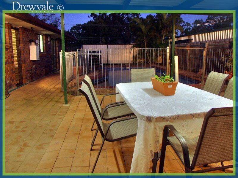 Regents Park QLD 4118