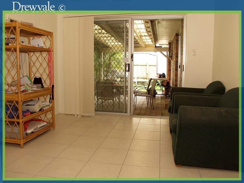 Regents Park QLD 4118