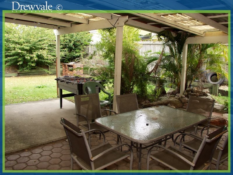 Regents Park QLD 4118