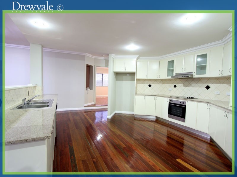 Regents Park QLD 4118