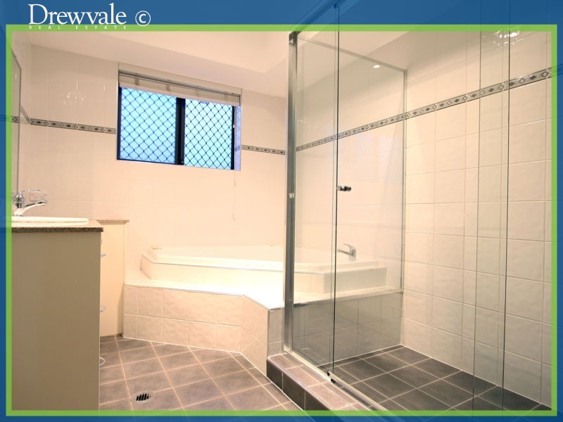 Regents Park QLD 4118