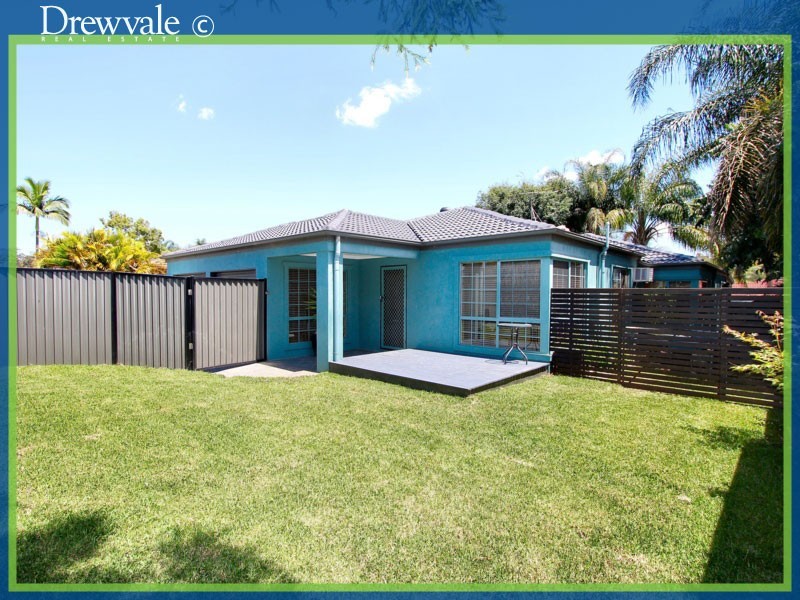 Hillcrest QLD 4118