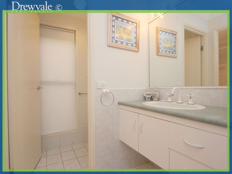 Hillcrest QLD 4118