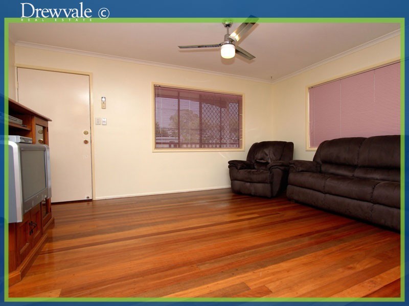 Crestmead QLD 4132
