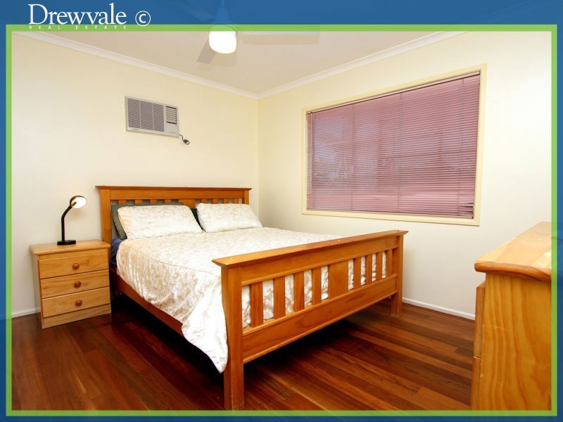 Crestmead QLD 4132