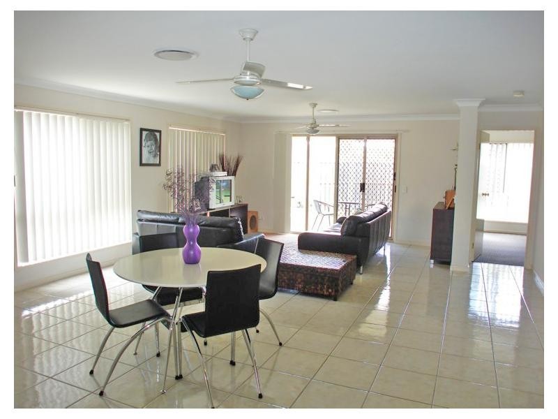 Sinnamon Park QLD 4073