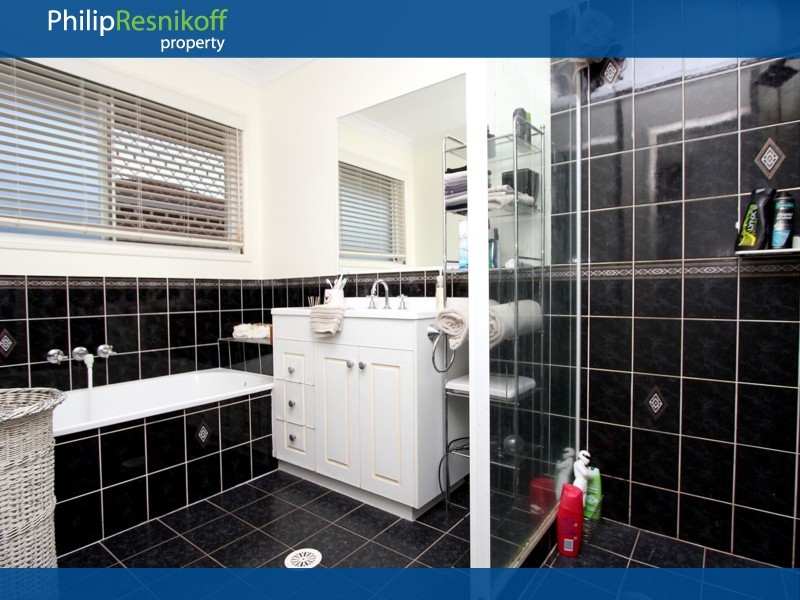 Regents Park QLD 4118