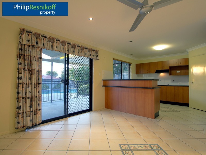Parkinson QLD 4115