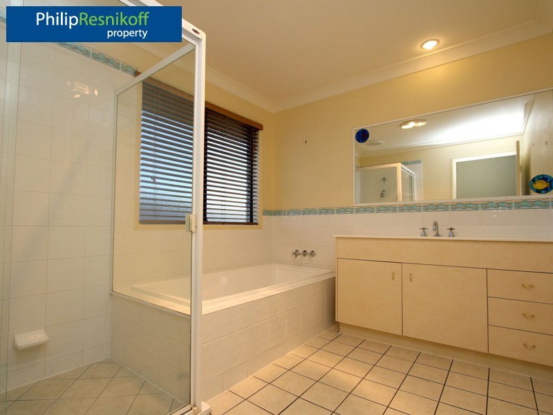 Parkinson QLD 4115