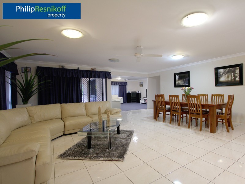 Parkinson QLD 4115