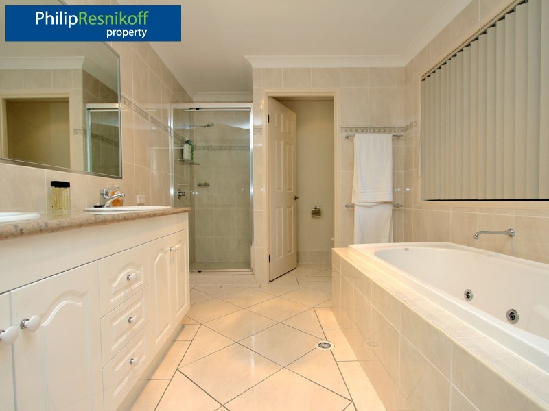 Parkinson QLD 4115