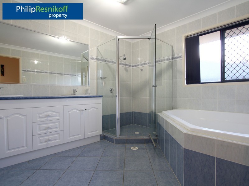 Parkinson QLD 4115