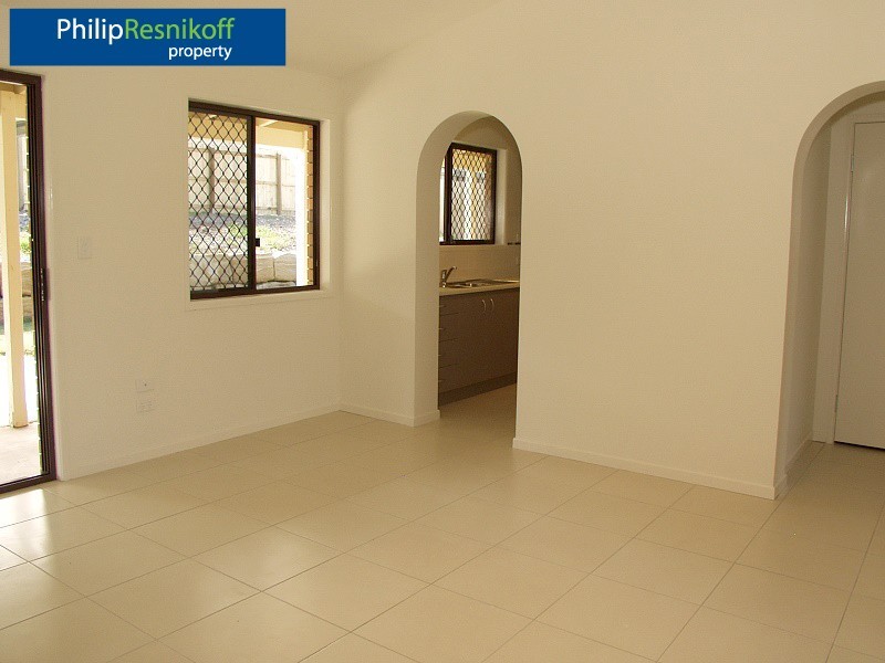 Hillcrest QLD 4118