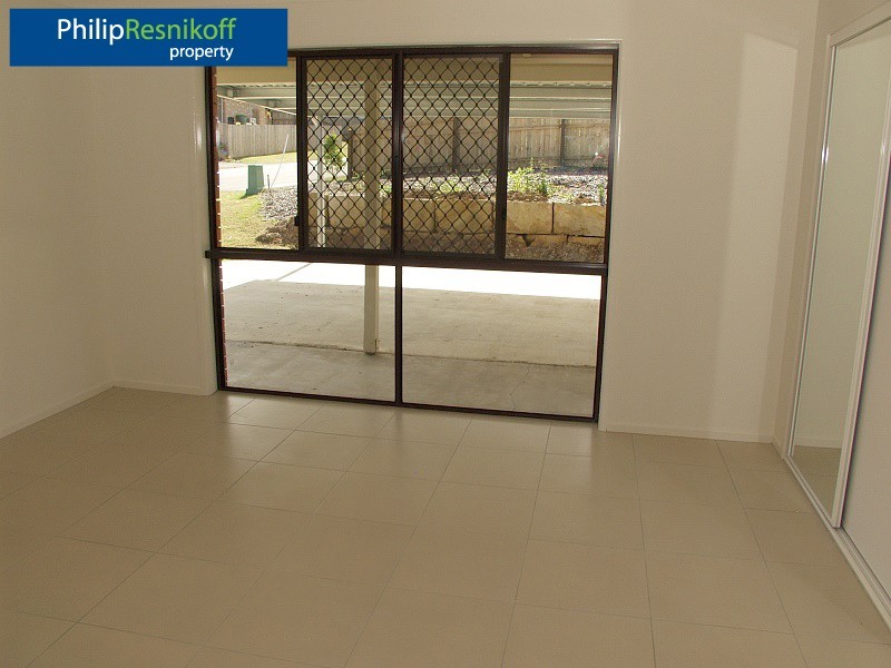 Hillcrest QLD 4118