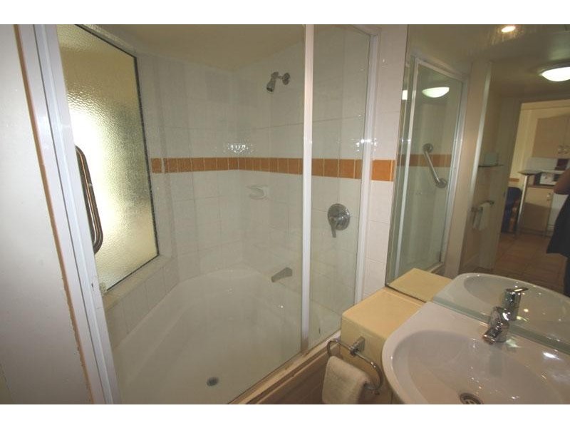 105/180 Alexandra Parade, Alexandra Headland QLD 4572