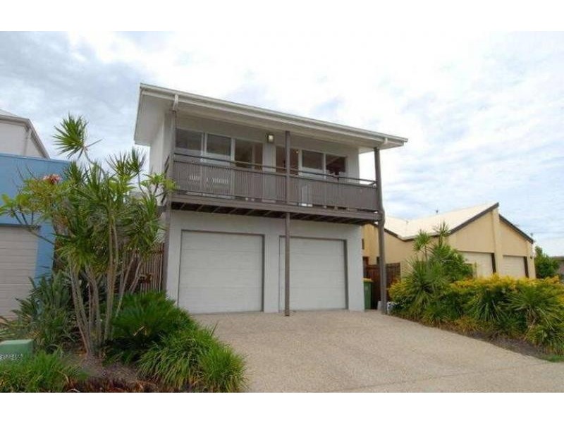 7 Whitsunday Street, Kawana Island QLD 4575