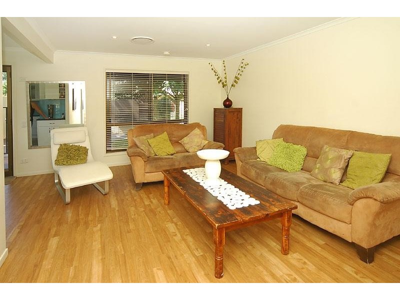 27 Brentwood Avenue, Mooloolaba QLD 4557