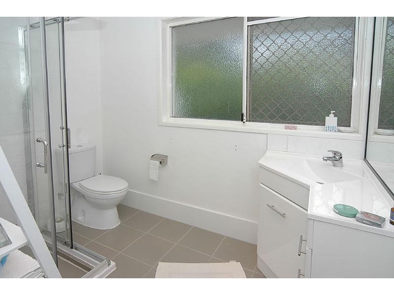 4 Molakai Drive, Mountain Creek QLD 4557