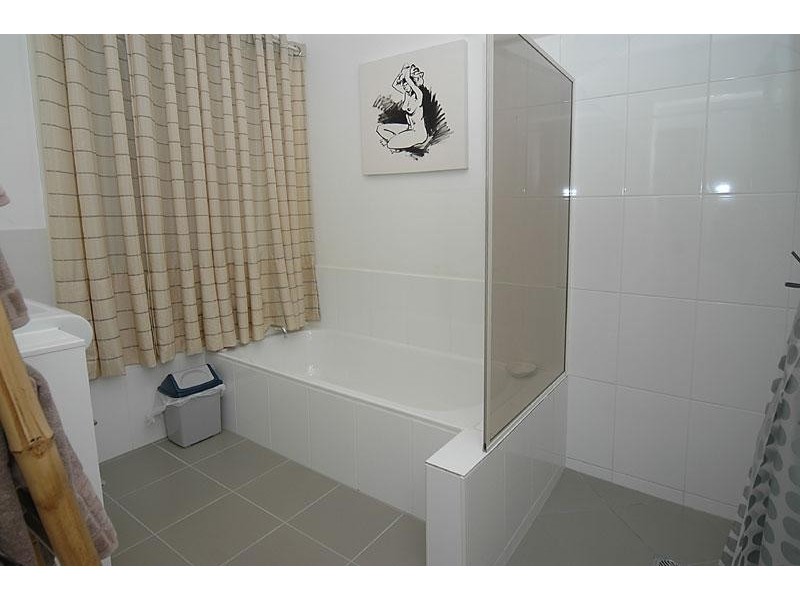 4 Molakai Drive, Mountain Creek QLD 4557