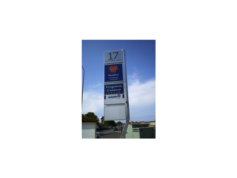 17 Southern Drive, Maroochydore QLD 4558