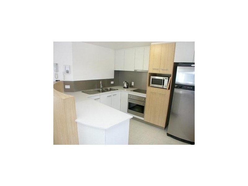 29 First Ave, Mooloolaba QLD 4557