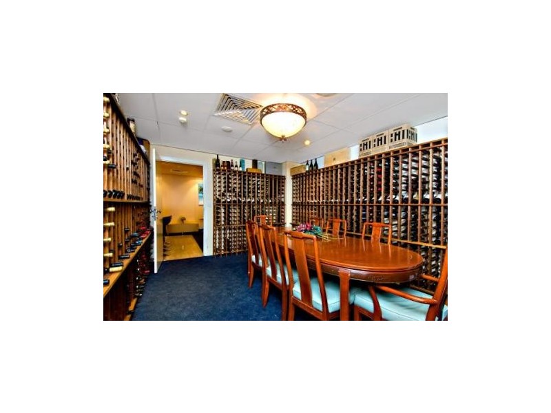 77 Mooloolaba Esplanade, Mooloolaba QLD 4557
