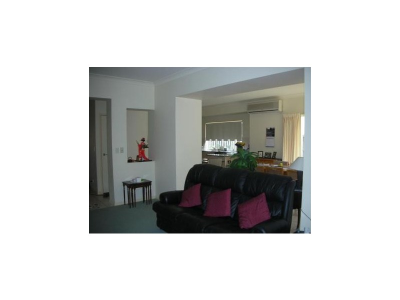 11 Tralee Place, Twin Waters QLD 4564