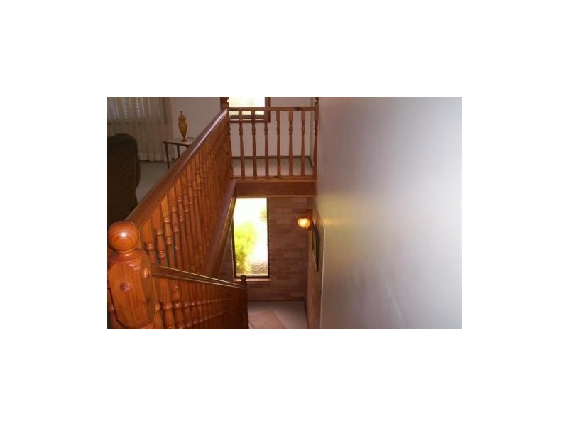 19 Kalinda Ave, Mooloolaba QLD 4557