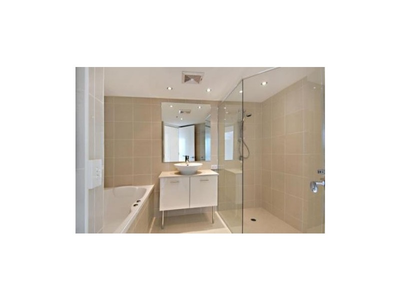 64 Sixth Ave, Maroochydore QLD 4558