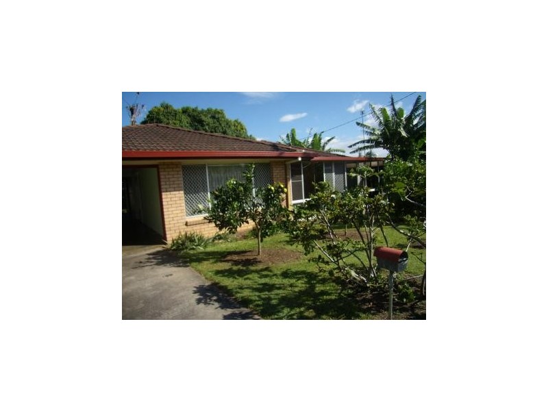 15 Poinsenttia Avenue, Mooloolaba QLD 4557