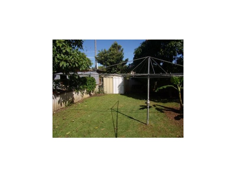 15 Poinsenttia Avenue, Mooloolaba QLD 4557