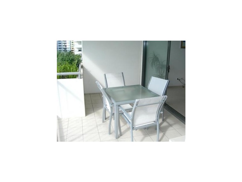 29 First Ave, Mooloolaba QLD 4557