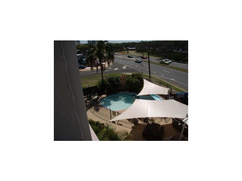 35/2 Maroubra St, Maroochydore QLD 4558