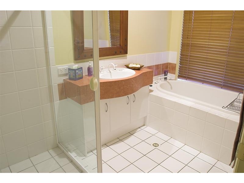 4 Jacaranda Drive, Mooloolaba QLD 4557