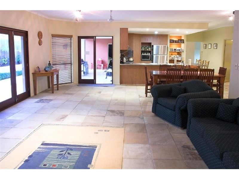 4 Jacaranda Drive, Mooloolaba QLD 4557